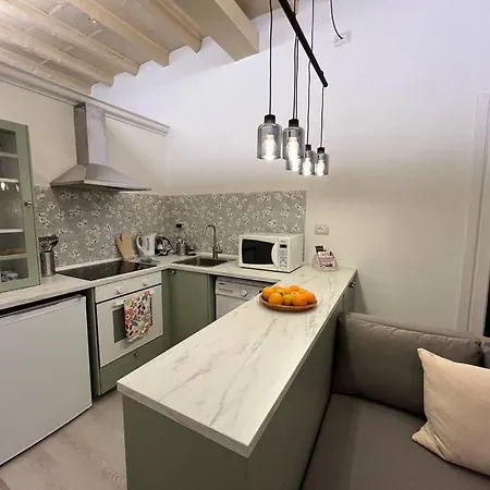 Beloved Trastevere Дом отдыха Рим